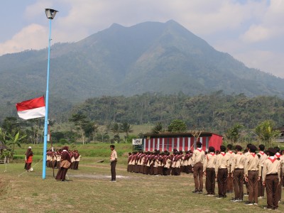 KEMAH UKHUWAH PENERIMAAN AMBALAN TAHUN PELAJARAN 2024/2025